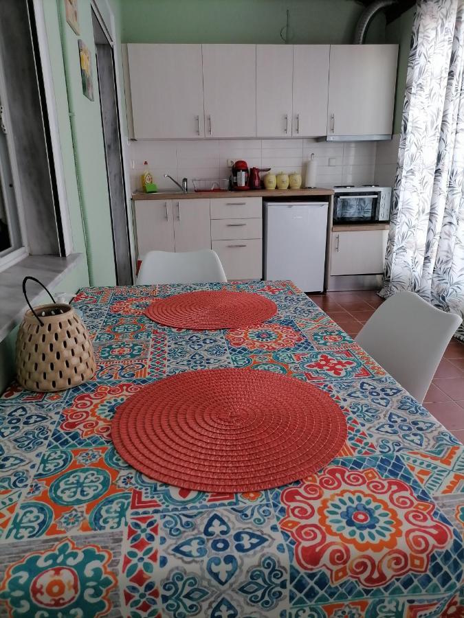 Joy'S Central Apartment Thessaloniki Buitenkant foto